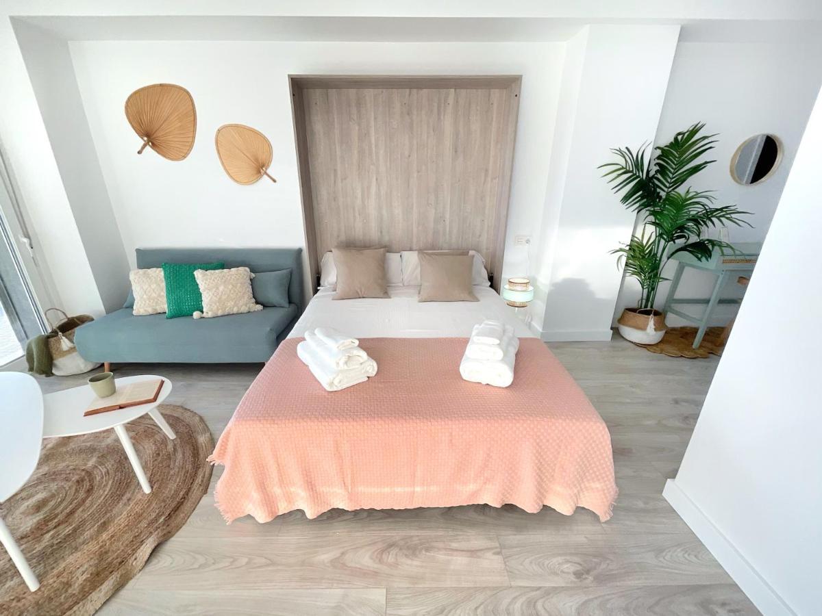 Cs6 Kaleria Suites Almería Exterior photo